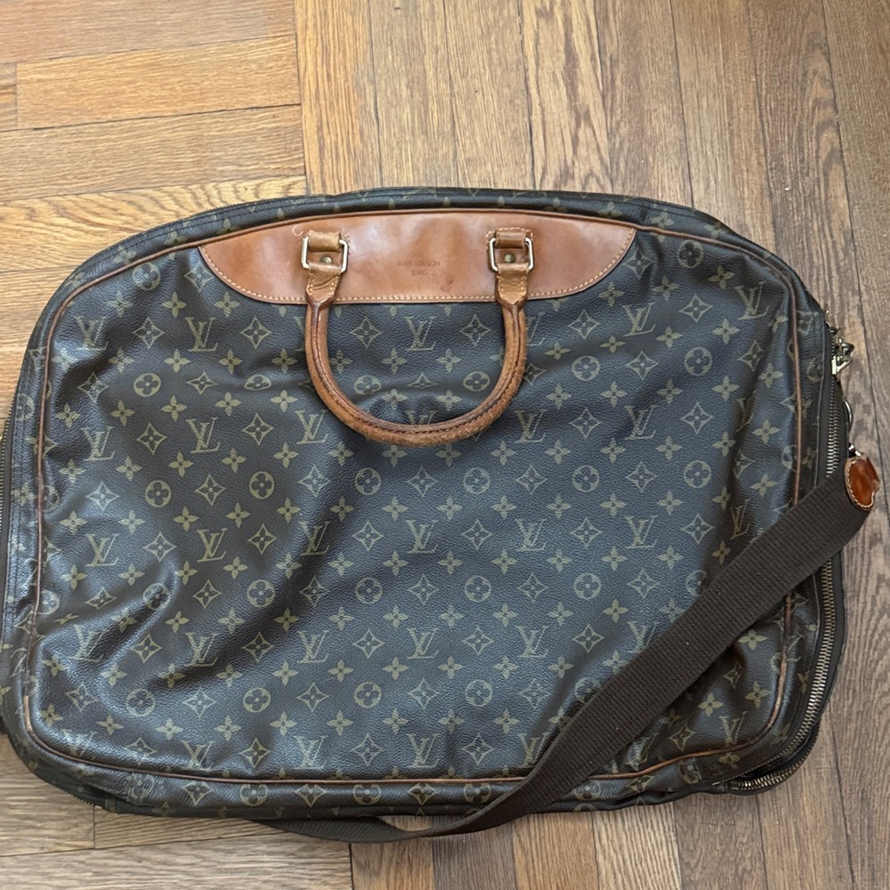 VINTAGE 1995 Louis Vuitton Momogram Alize 2 Pouches w/Strap - Picture 9 of 9